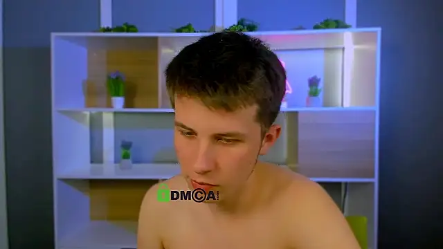 leo valor online show from March 11, 9:43 pm