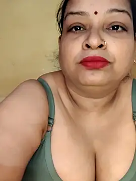 Snapshot of Sexey-Model21 chatting on April 16, 3:07 am Sexey-Model21 online show from April 16, 3:07 am