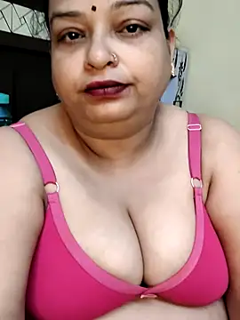 Snapshot of Sexey-Model21 chatting on April 16, 10:23 pm Sexey-Model21 online show from April 16, 10:23 pm