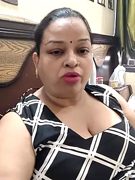 Snapshot of Sexey-Model21 chatting on May 6, 6:30 am Sexey-Model21 online show from May 6, 6:30 am