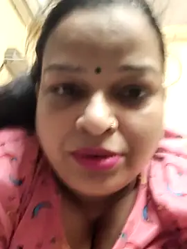 Snapshot of Sexey-Model21 chatting on May 9, 5:18 pm Sexey-Model21 online show from May 9, 5:18 pm