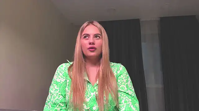 ShirlStyer online show from December 4, 1:53 pm