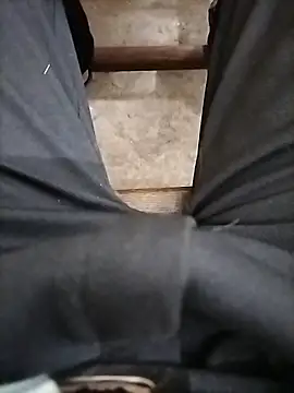 Snapshot of slimmicute chatting on December 17, 1:06 pm slimmicute online show from December 17, 1:06 pm