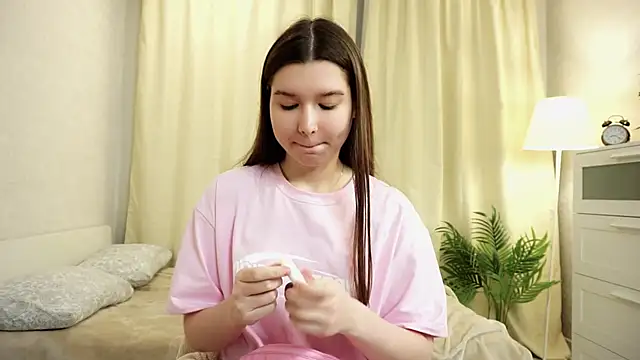 LidiaPasaye online show from December 4, 2:26 pm