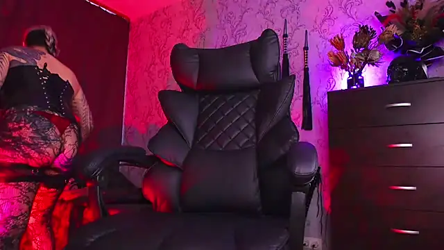 MistressDarkSindel online show from August 9, 4:01 pm