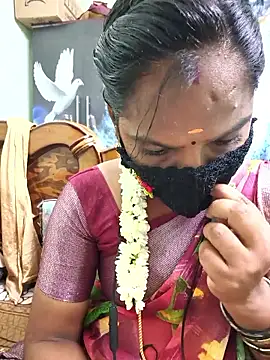Tamil Pallavi online show from June 12, 4:22 am