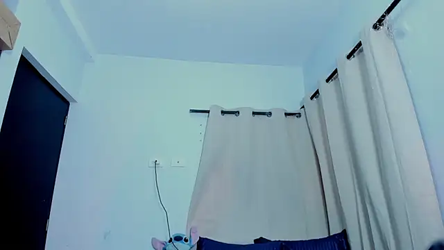 Samantha luv  online show from March 18, 2:20 pm