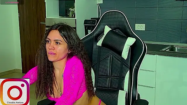 SiennaLuxexx online show from February 9, 2:10 pm