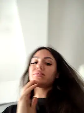 Snapshot of SiennaLuxexx chatting on May 7, 11:04 am SiennaLuxexx online show from May 7, 11:04 am