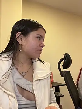 Camila Duarte2 online show from April 29, 2:32 pm