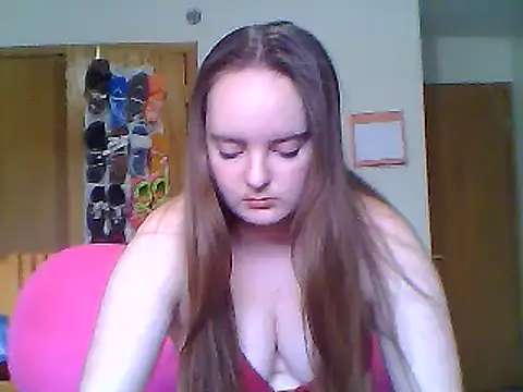 CallmeVenuss online show from May 5, 4:04 pm