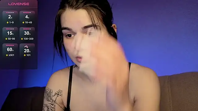 lololozhechka online show from April 29, 7:31 pm