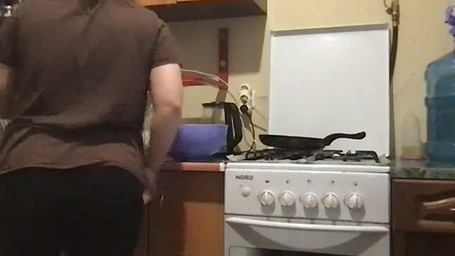 KrisToday online show from December 5, 1:20 pm