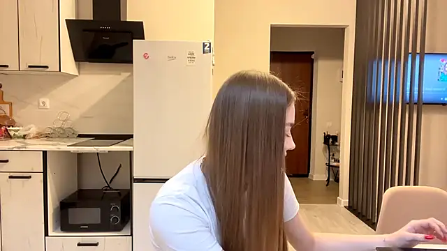 Adelle Love online show from December 4, 9:07 am