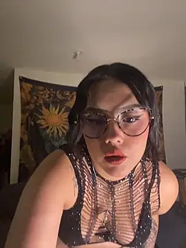Nicolle Ruizz online show from June 13, 8:01 am