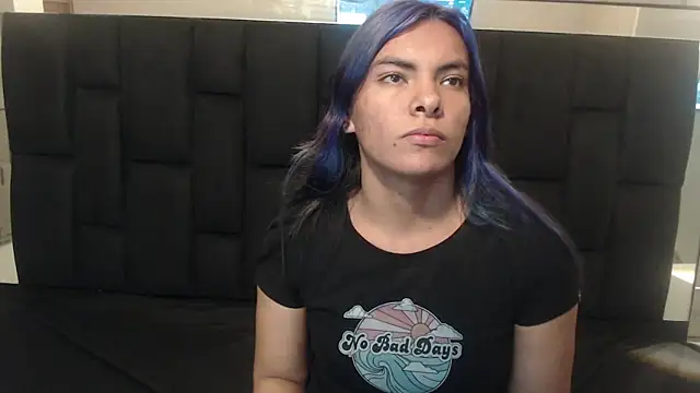 Snapshot of hanna13_ chatting on December 3, 10:08 pm hanna13 online show from December 3, 10:08 pm