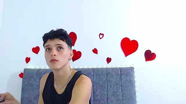 Snapshot of hottie_couplee chatting on June 30, 10:55 pm hottie couplee online show from June 30, 10:55 pm