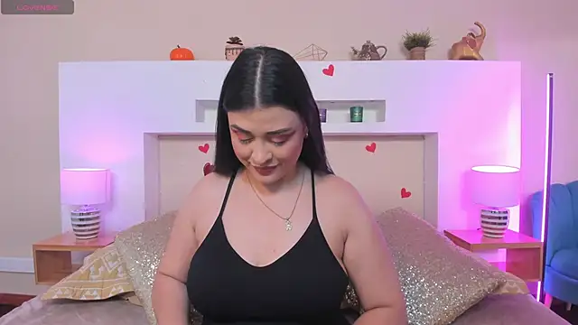 AnikaRomanoff  online show from May 2, 3:39 pm