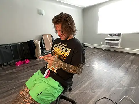 Tatertats online show from December 4, 9:12 pm