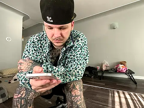 Tatertats online show from January 5, 7:06 pm