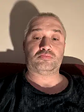 Olomoucak1982 online show from March 16, 7:29 pm