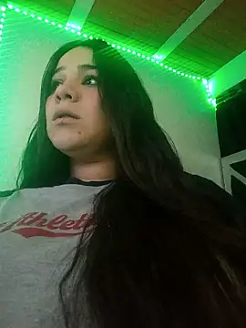 sky rose33 online show from December 19, 7:59 am