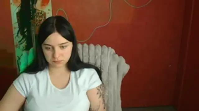 Lilu May online show from April 24, 11:18 pm