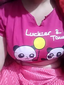 hottyrose69 online show from February 19, 5:25 am