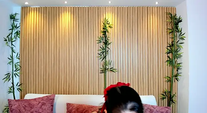 TiffanyHoustton online show from May 25, 12:11 pm