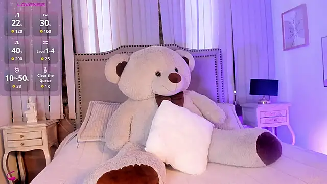 Snapshot of lya__brown chatting on July 2, 12:33 pm lya brown online show from July 2, 12:33 pm