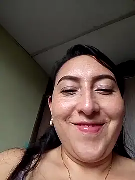Snapshot of Valeria_montana_ chatting on May 18, 9:42 pm Valeria montana online show from May 18, 9:42 pm