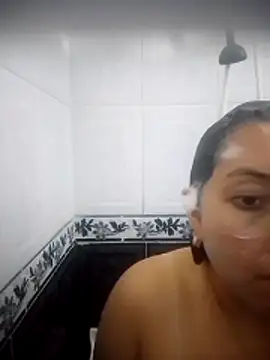 Snapshot of Valeria_montana_ chatting on May 23, 5:17 pm Valeria montana online show from May 23, 5:17 pm