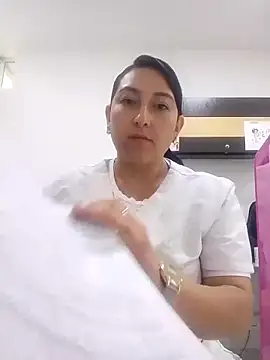 Snapshot of Valeria_montana_ chatting on June 2, 4:09 pm Valeria montana online show from June 2, 4:09 pm