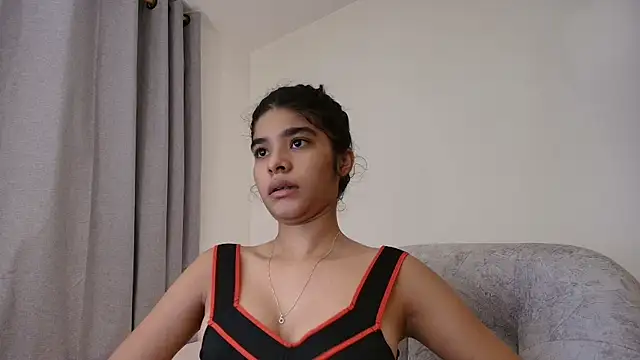 Snapshot of phia_carter chatting on July 30, 12:53 am phia carter online show from July 30, 12:53 am