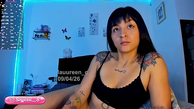 lauureen c online show from April 9, 11:15 am