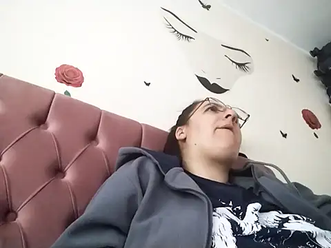 Dana92va online show from February 21, 11:11 am