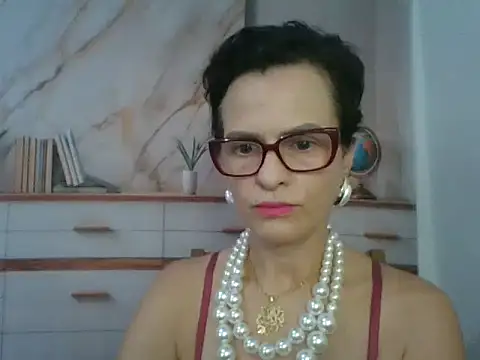 Luna-Hot0802 online show from February 4, 2:23 pm