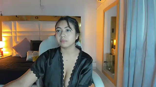 Snapshot of Zoei_Moon chatting on May 27, 7:00 pm Zoei Moon online show from May 27, 7:00 pm