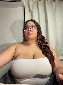 naty col online show from February 4, 5:35 am