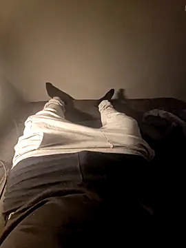 AnonymGerman1 online show from December 2, 11:34 pm