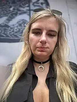 Betsy online show from December 7, 5:59 am