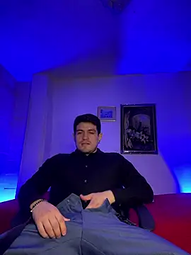 williamsmiiths16 online show from January 16, 3:16 pm