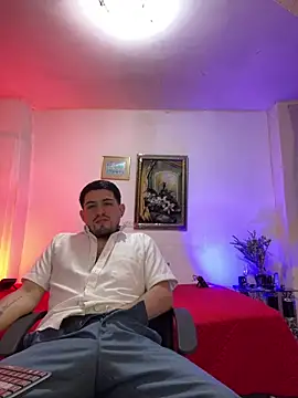 williamsmiiths16 online show from March 17, 11:46 am