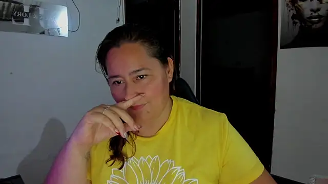 VioletBruces online show from May 2, 10:37 pm