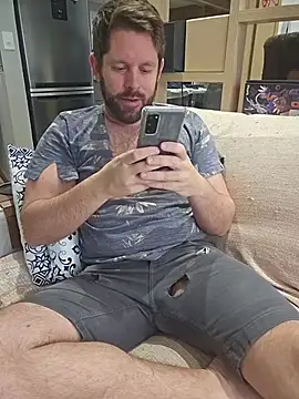 Snapshot of RipMyUnderwear chatting on August 6, 12:29 pm RipMyUnderwear online show from August 6, 12:29 pm