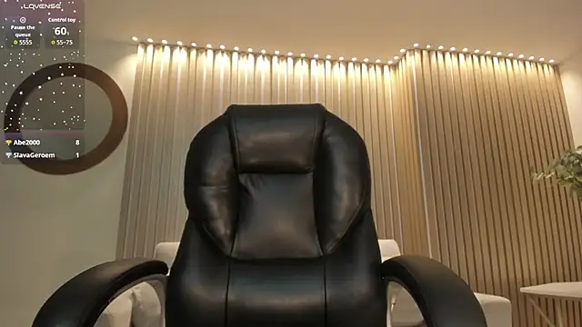 MadisonKane online show from April 23, 12:29 pm