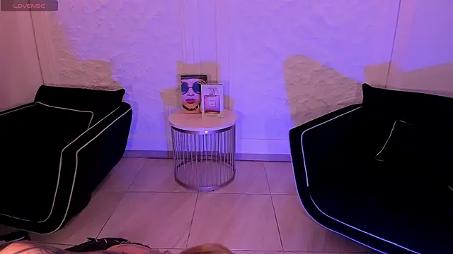 MadisonKane online show from July 21, 11:23 am