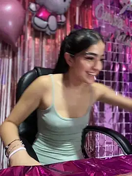 Valeriaa  001 online show from December 5, 5:16 am