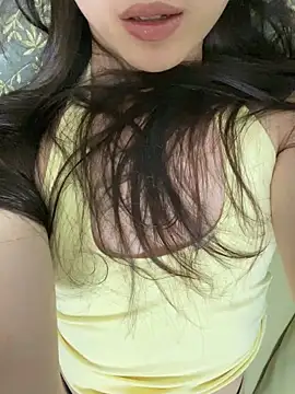 Snapshot of yaqing666 chatting on May 11, 3:40 pm yaqing666 online show from May 11, 3:40 pm