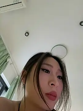 yaqing666 online show from July 10, 9:23 am